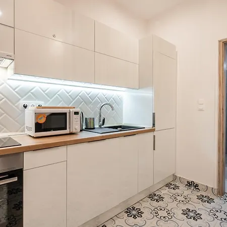 Architecture Fan's Near Opera House 아파트