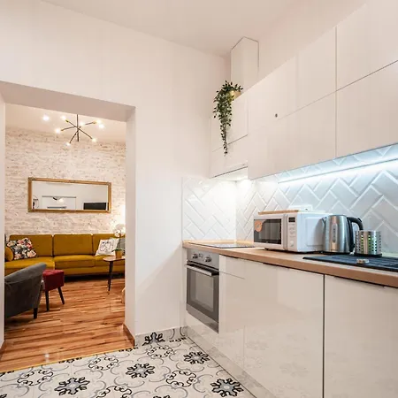 Architecture Fan's Near Opera House 아파트 *